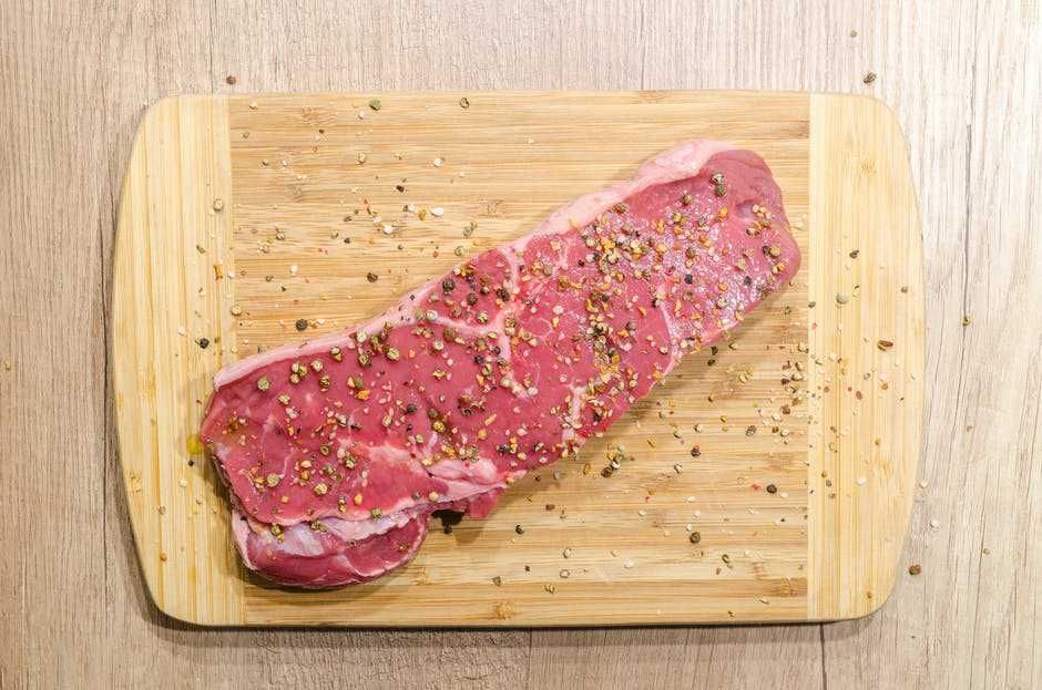 5 Cara Mencairkan Daging Beku yang Aman, Agar Kualitas Tetap Terjaga