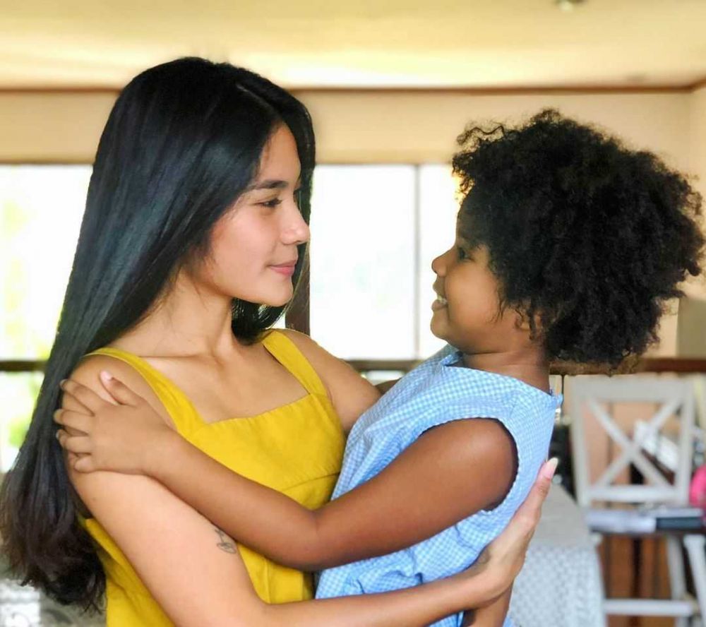 10 Adu Gaya Voke Victoria Vs Garneta Haruni Asuh Anak, Single Mom Kuat