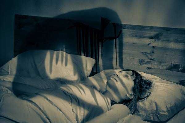 5 Fenomena Aneh yang Sering Terjadi saat Tidur, Termasuk Mimpi Terbang