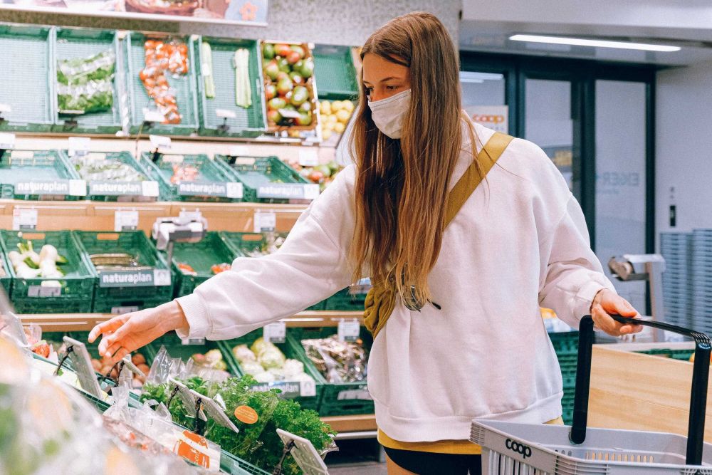 Berbelanja di Supermarket pada Masa Pandemik, Tips Tetap Prokes