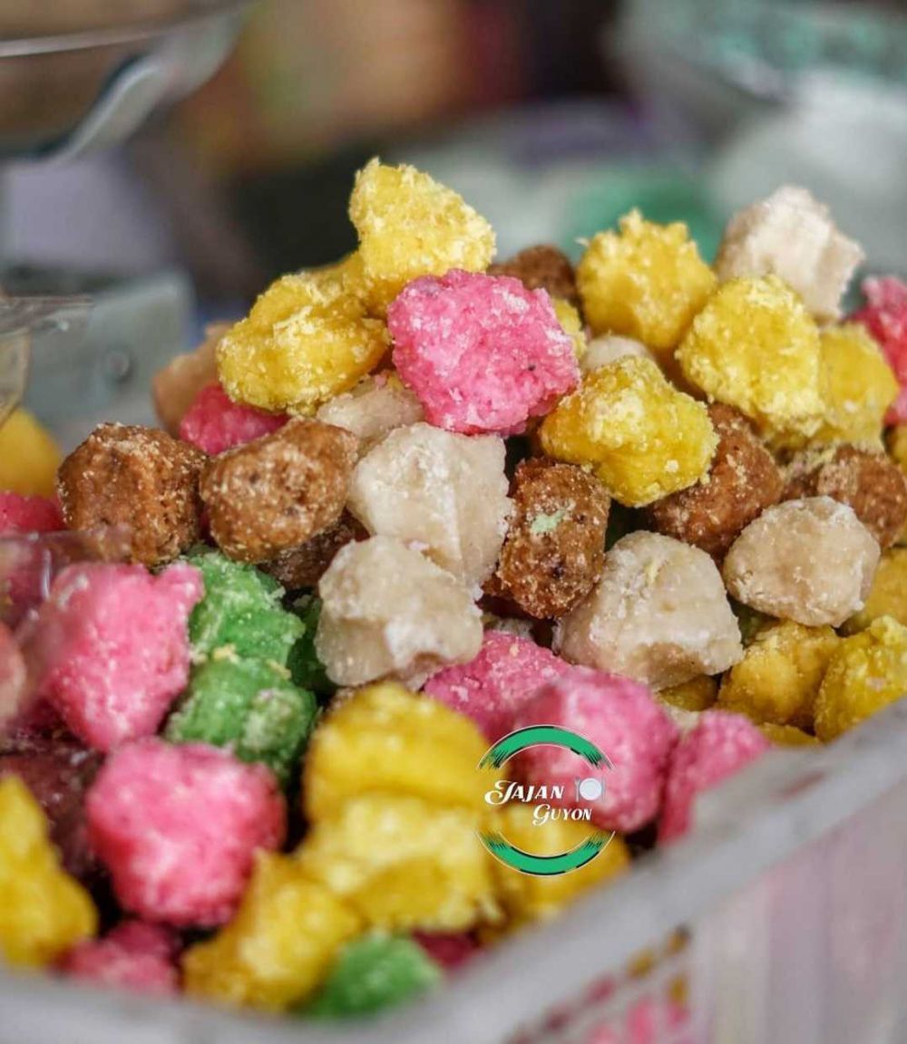 7 Kue Khas Indonesia Berbahan Kelapa Parut, Rasanya Manis dan Gurih