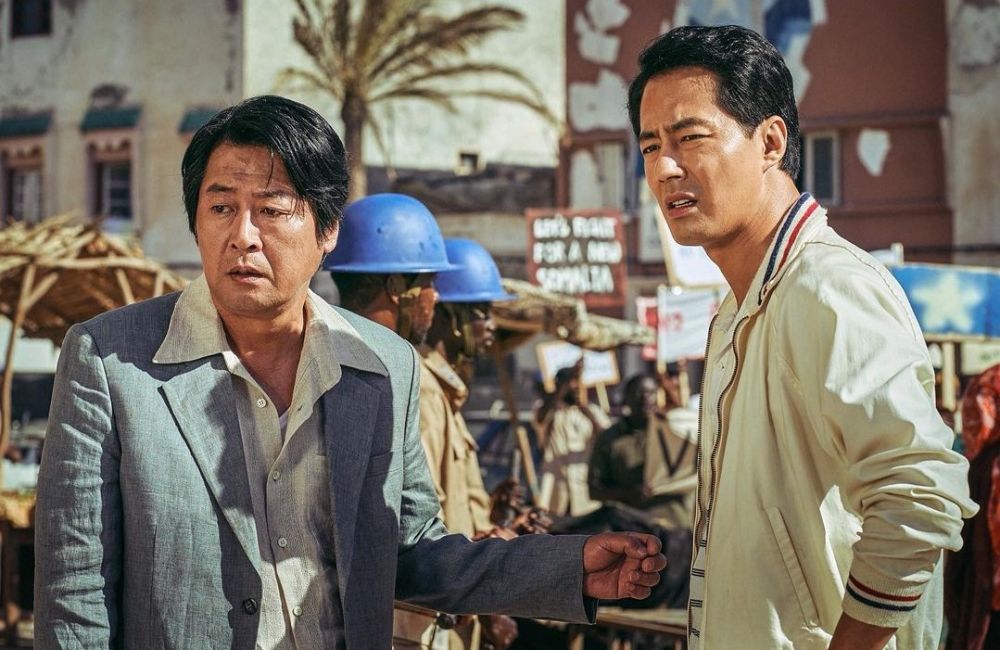 7 Fakta Film Korea Escape From Mogadishu<script async src=
