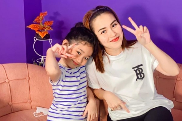Potret Kebersamaan 9 Diva Dangdut Bersama Anaknya, Kompak Banget!