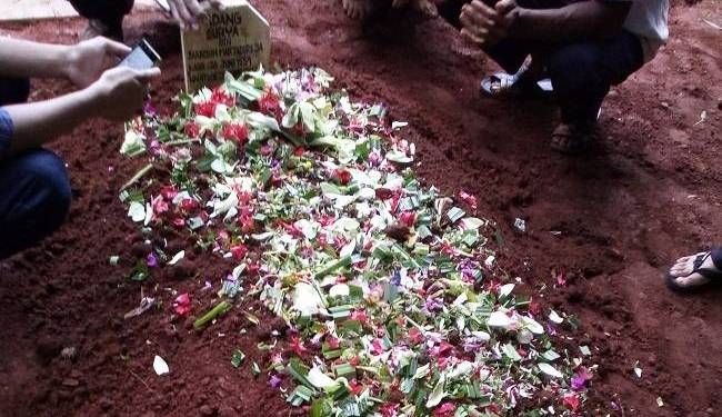 Makam Bocah Dibunuh Kakak Tiri di Bima Dibongkar Untuk Autopsi