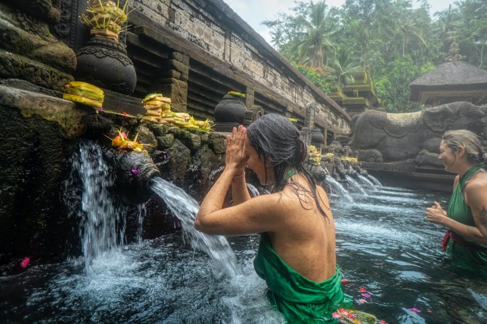 Makna Banyu Pinaruh di Bali, Penyucian dengan Ilmu Pengetahuan