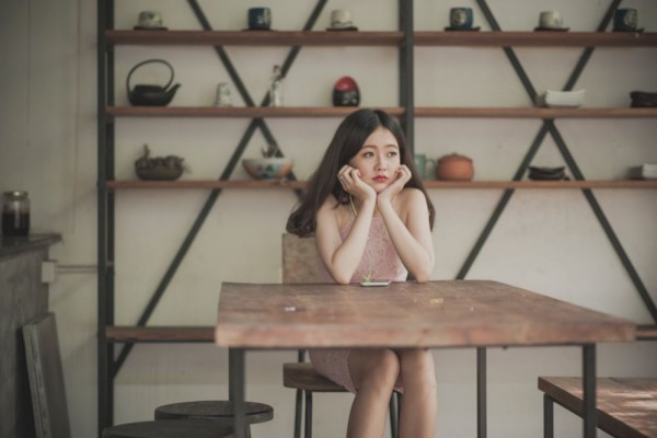5 Tips Menghilangkan Stres karena Terlalu Lama di Rumah, Mudah Kok
