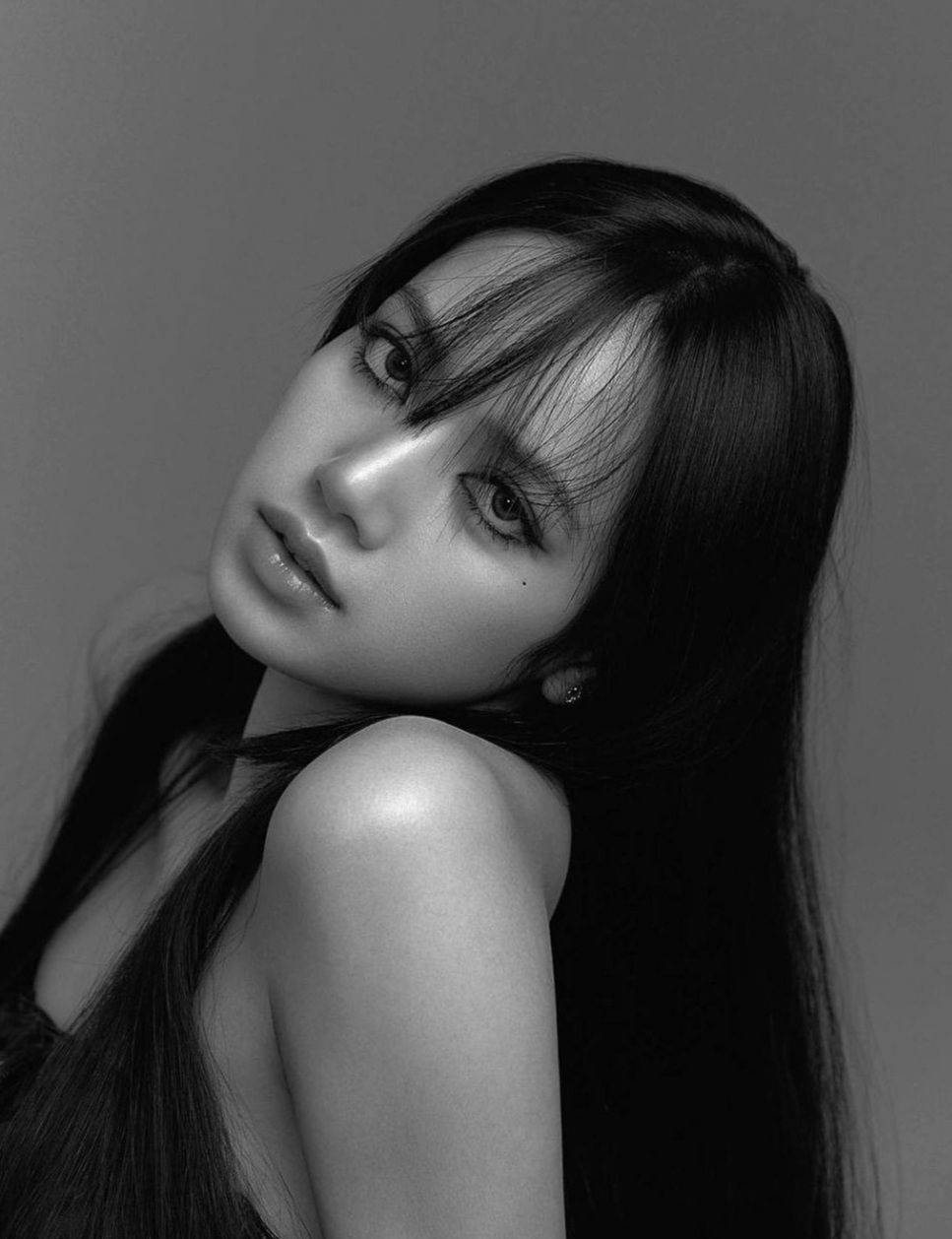 Potret Lisa BLACKPINK Bakal Jadi Member Ke-3 Yang Debut Solo