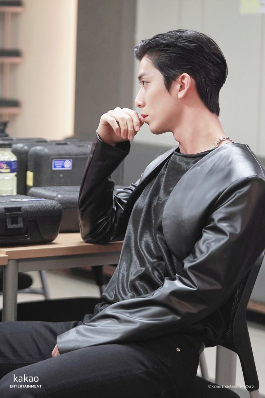 10 Potret Karakter Hwiyoung SF9 di Drama Korea Imitation