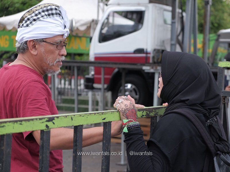 Iwan Fals dan Istri