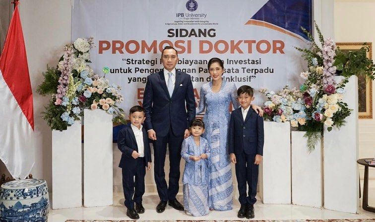 Raih Gelar Doktor! 10 Momen Kelulusan S-3 Ibas Yudhoyono