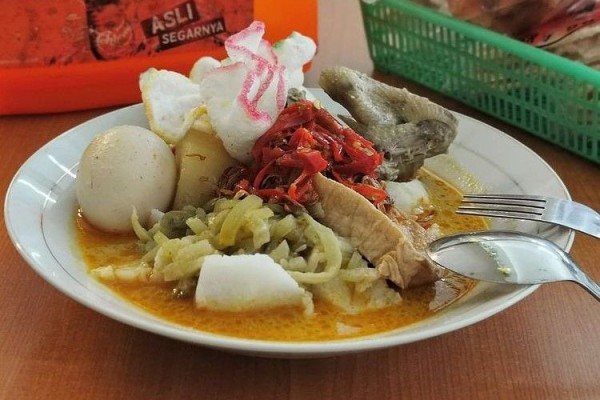 5 Ketupat Sayur Enak di Jakarta yang Bisa Dipilih untuk Sarapan Pagi