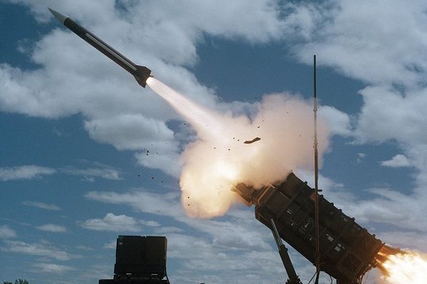 Israel Luncurkan Roket ke Wilayah Udara Lebanon
