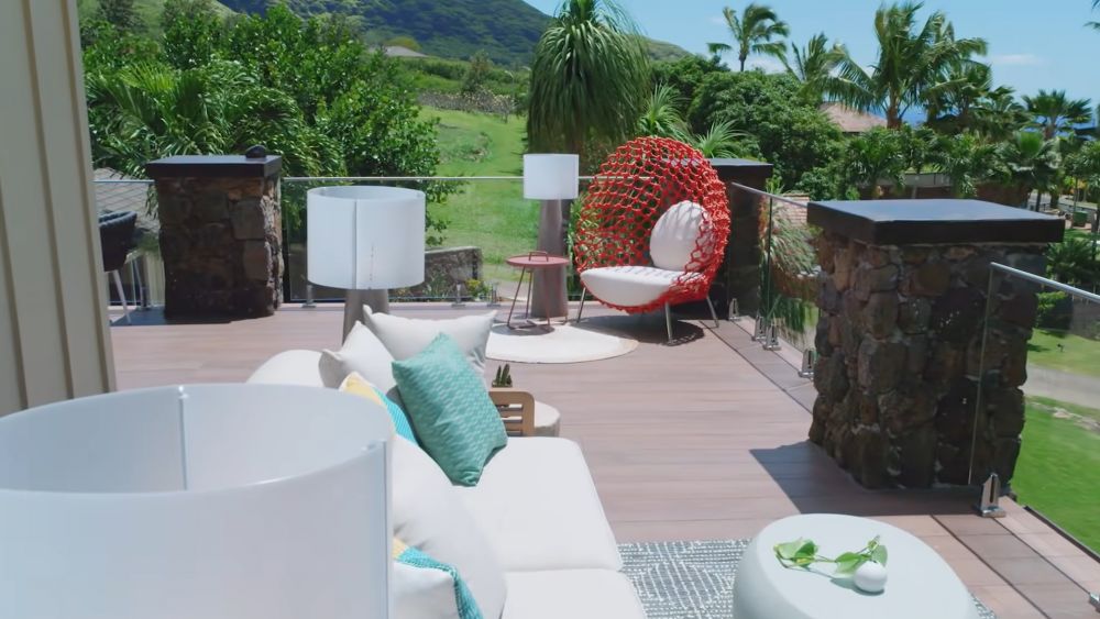 Villa Kece Influencer Bretman Rock Di Hawaii