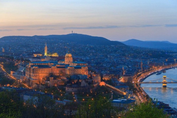7 Destinasi Wisata di Budapest, Kota Paling Bersejarah di Hungaria