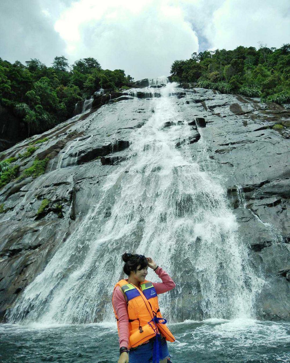 5 Wisata Air Terjun Terindah Di Sumatra Utara Yang Wajib Dikunjungi