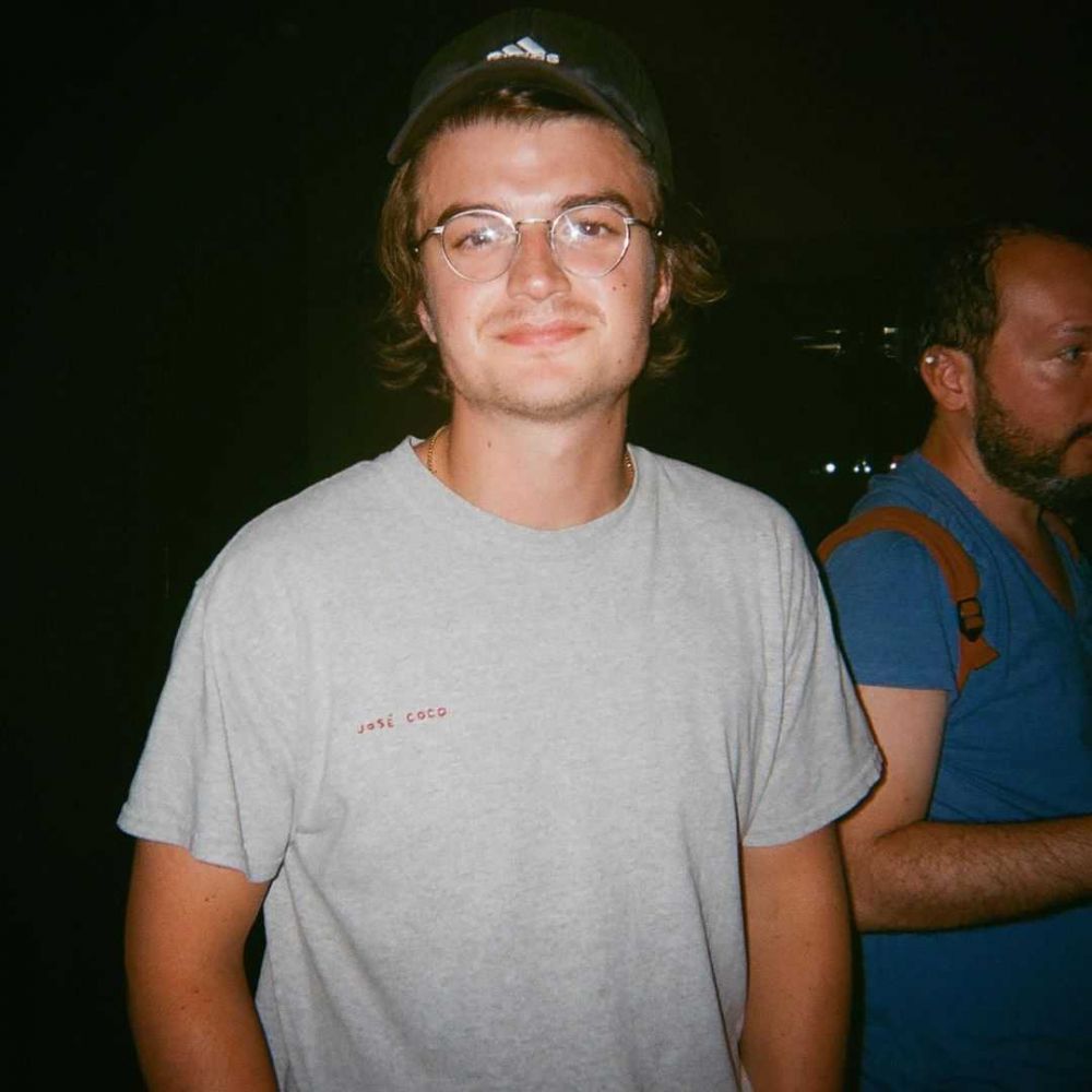 9 Potret Perjalanan Karier Joe Keery, Pemeran Film Free Guy