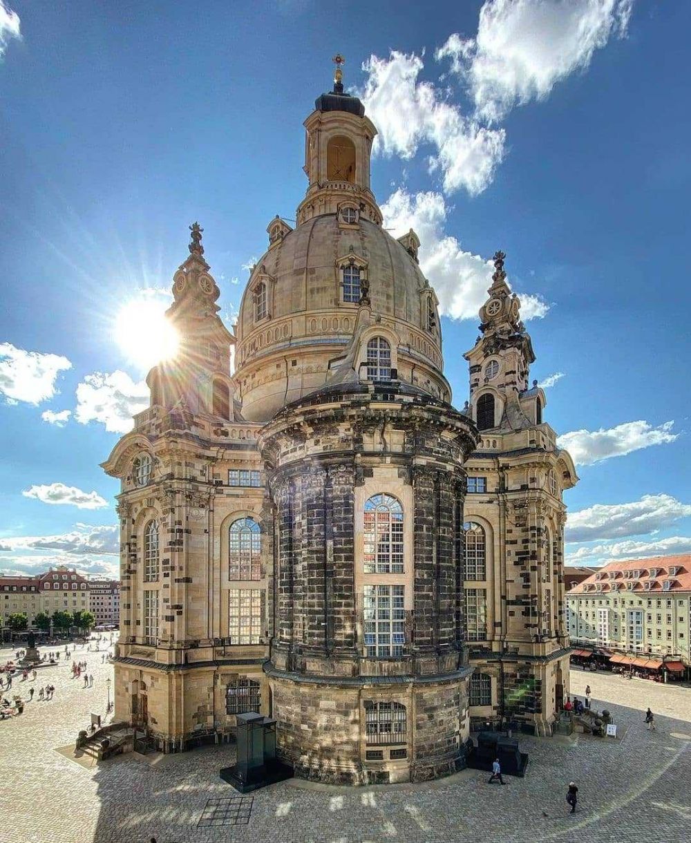 5 Bangunan Bersejarah di Dresden-Jerman yang Punya Arsitektur Menawan