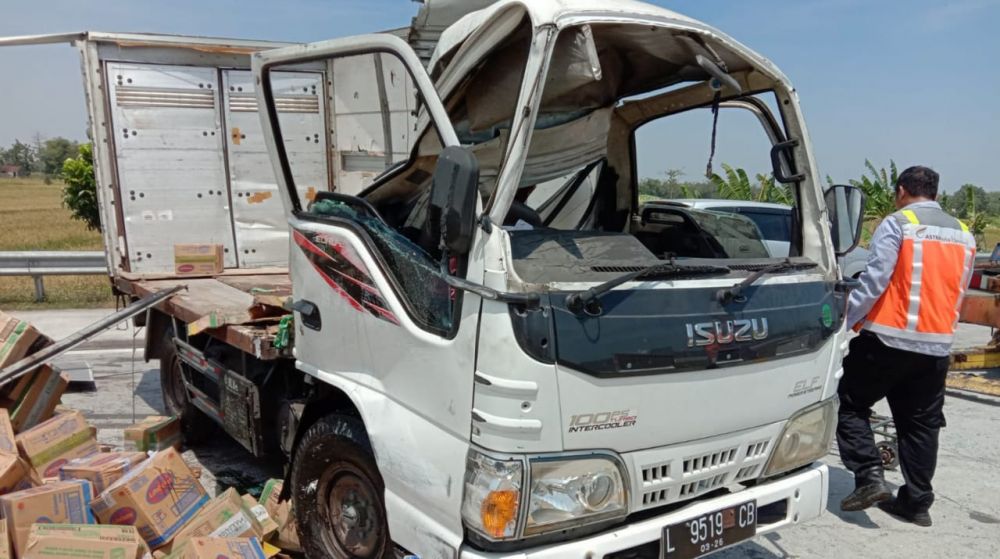 Tabrakan Beruntun Di Tol Jombang, 3 Orang Masuk RS