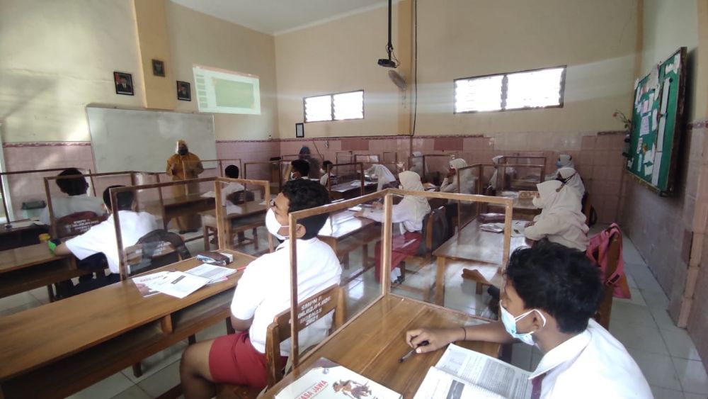 54 Sekolah di Bandung Ditutup karena COVID Kini Diizinkan PTM Lagi 