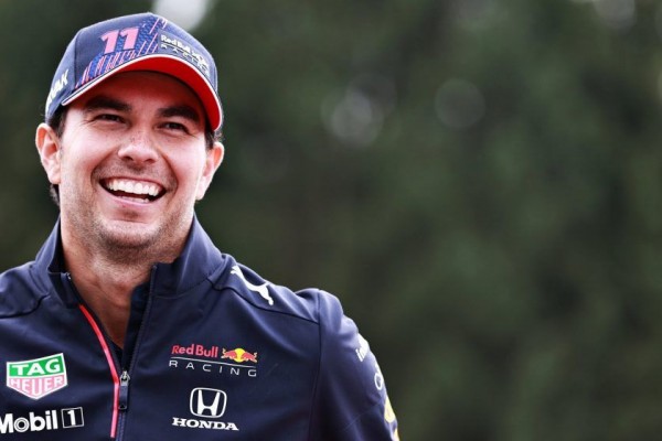 Red Bull Resmi Pertahankan Perez untuk Formula 1 Musim 2022