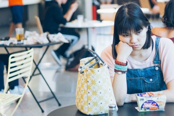 Sedang Merasa Iri pada Kesuksesan Orang Lain? Atasi dengan 5 Cara Ini