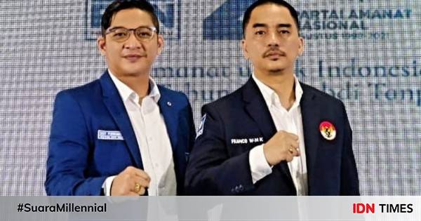 Berkiprah Di Politik, 10 Potret Enda Ungu Yang Berwibawa