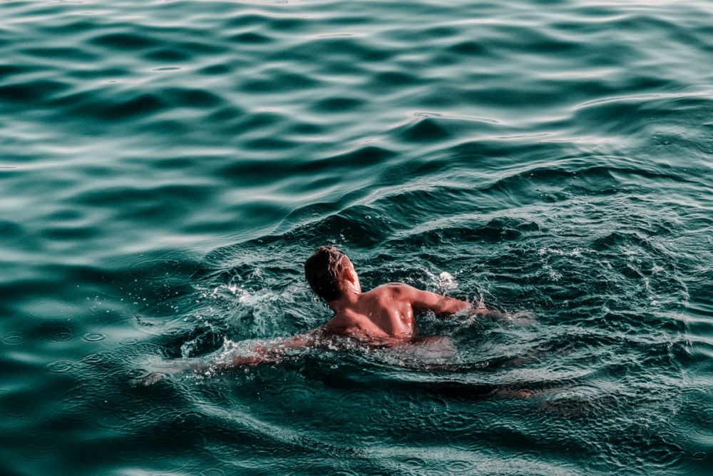 Remaja Tenggelam saat Berenang di Pantai Manggar Balikpapan