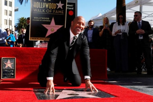 Bertabur Bintang, 11 Fakta Hollywood Walk of Fame 