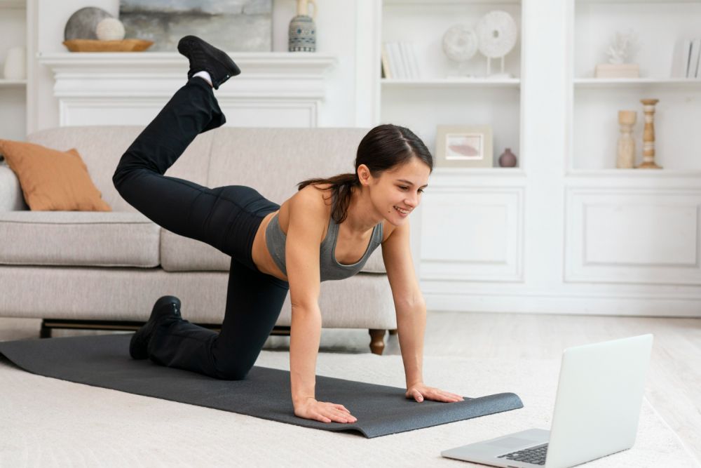 Важна техника. She is doing her work out.