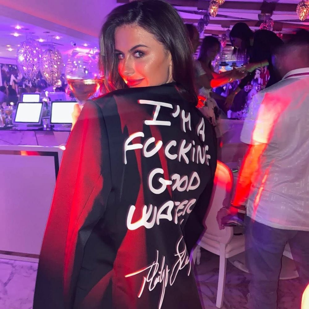 9 Fakta Amelia Woolley yang Sukses Curi Hati Niall Horan