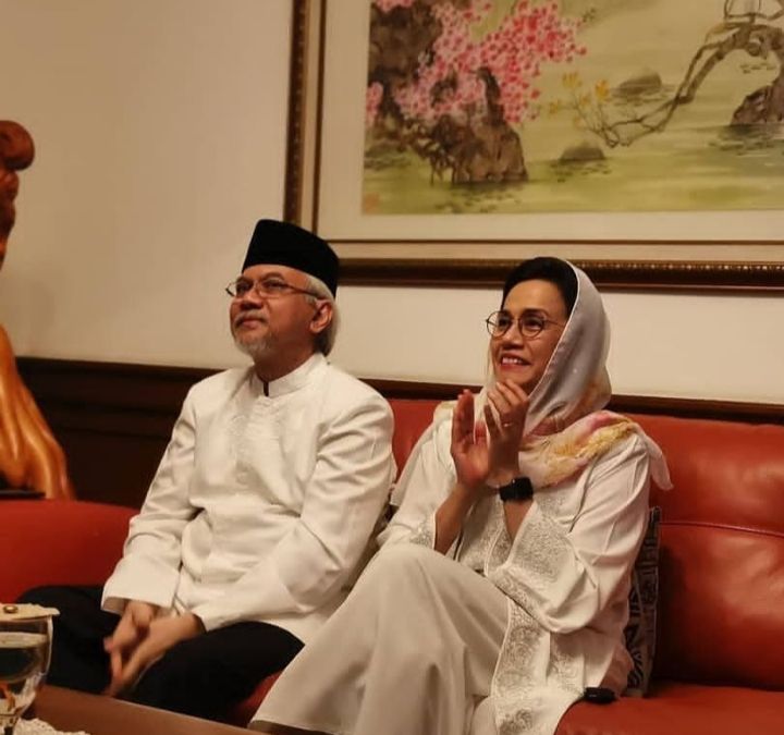 10 Potret Sri Mulyani Dan Tonny Sumartono 1082