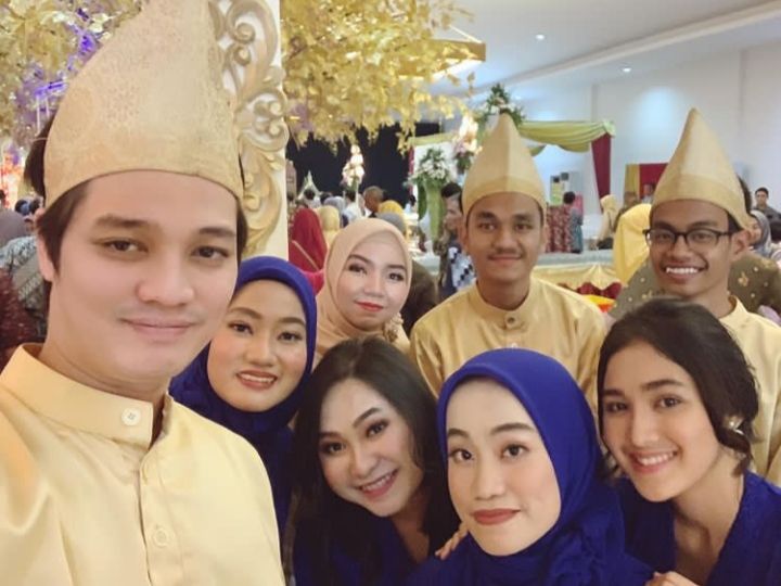 10 Potret Akrab Cut Syifa dan Teuku Anwar, Kakak Adik Jadi Idola!