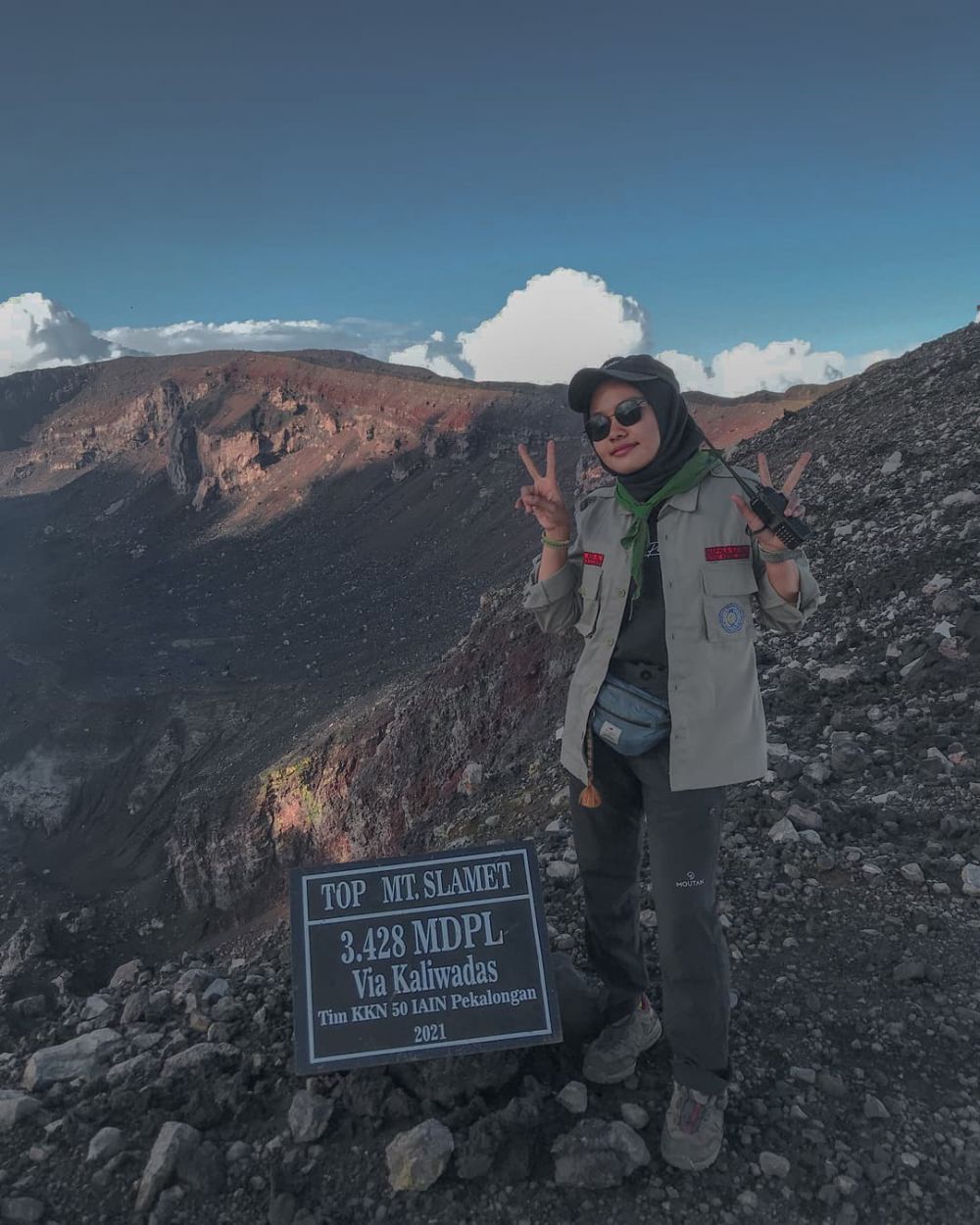 6 Jalur Pendakian Resmi ke Gunung Slamet Jateng, Menantang!