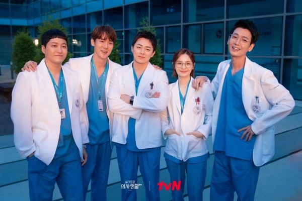 Tamat, 9 Hal yang Bisa Dibahas di Hospital Playlist Musim Selanjutnya