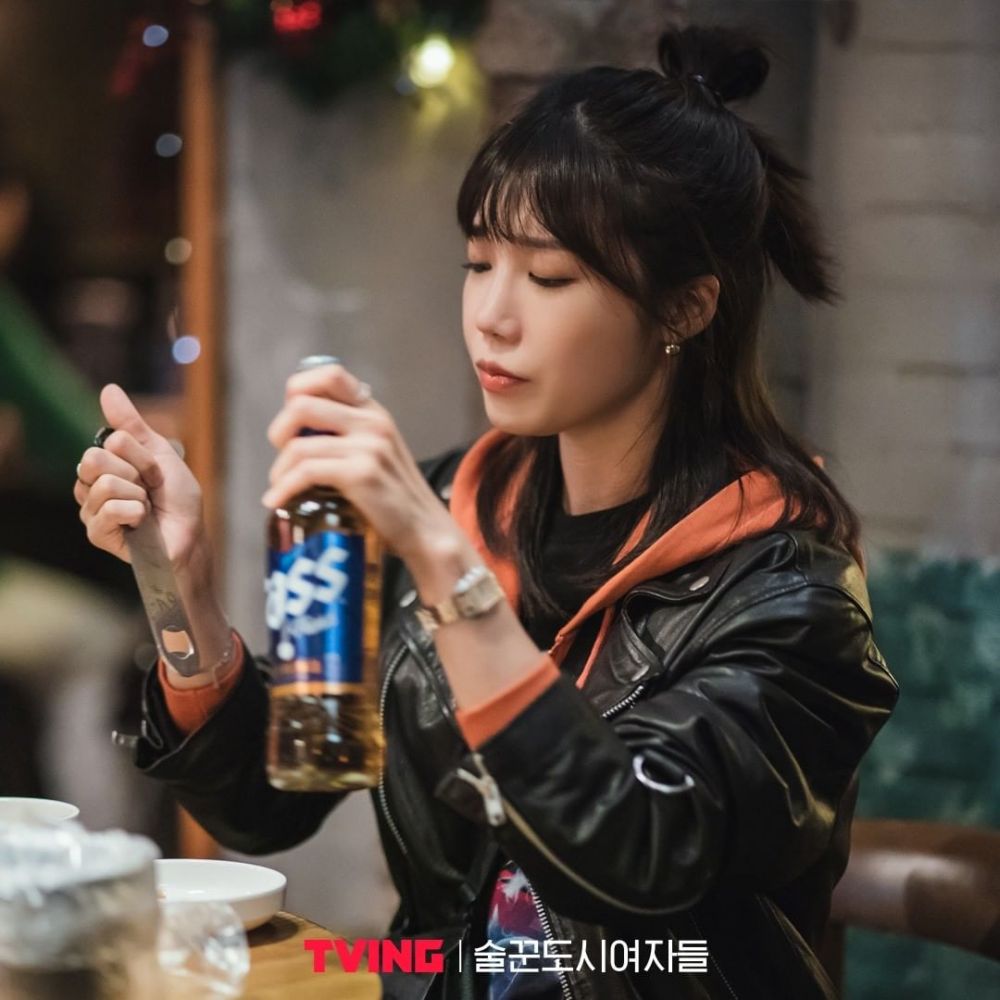 10 Fakta Peran Eunji Apink, Youtuber di Drama Work Later, Drink Now