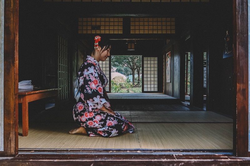 5 Sejarah Kuno Kanzashi, Jepit Rambut Unik Penangkal Roh Halus