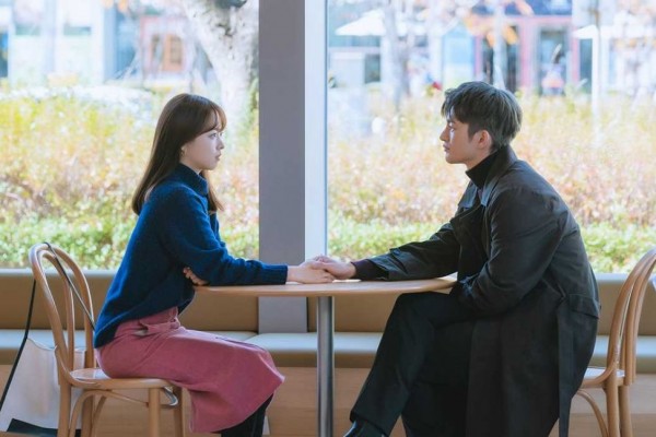 10 Kafe Cantik dan Instagramable di Drama Doom at Your Service
