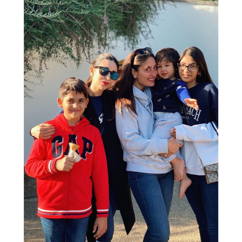 Single Mom, 10 Potret Karisma Kapoor Bareng Kedua Anaknya