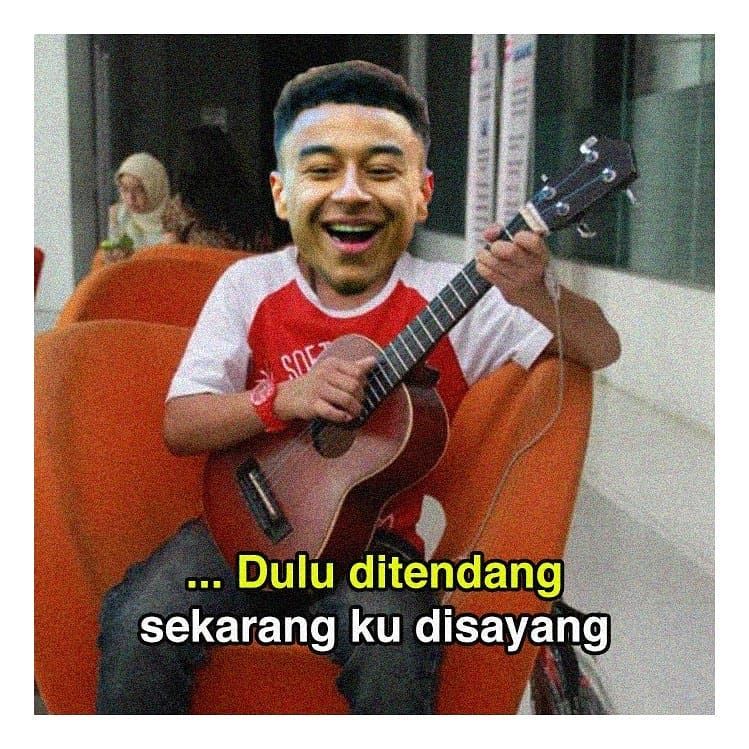 10 Meme Lirik Lagu Ini Bikin Pengen Ikutan Nyanyi