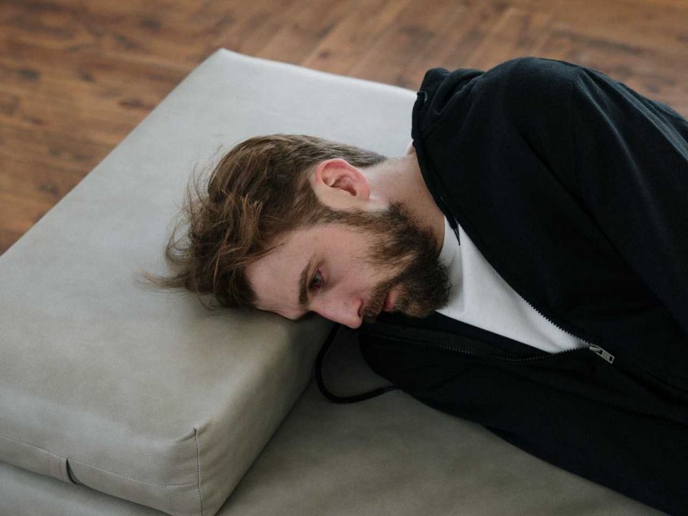 5 Penyebab Tubuh Terasa Lemas dan Ingin Tidur Terus, Pertanda Stres!