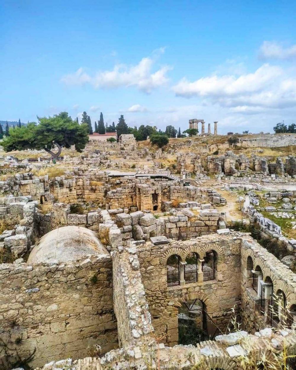 Tempat Menarik yang Bisa Kamu Temukan di Kota Kuno Korintus Yunani