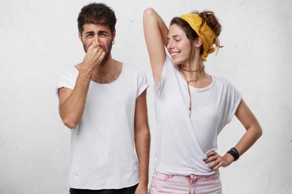 Deodoran Vs. Antiperspirant, Mana yang Lebih Ampuh Mencegah Bau Badan?