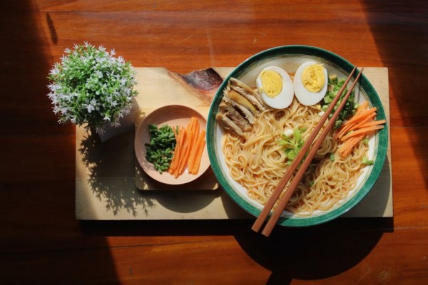 5 Referensi Hidangan dari Mi dan Jahe untuk Ide Makan Siang