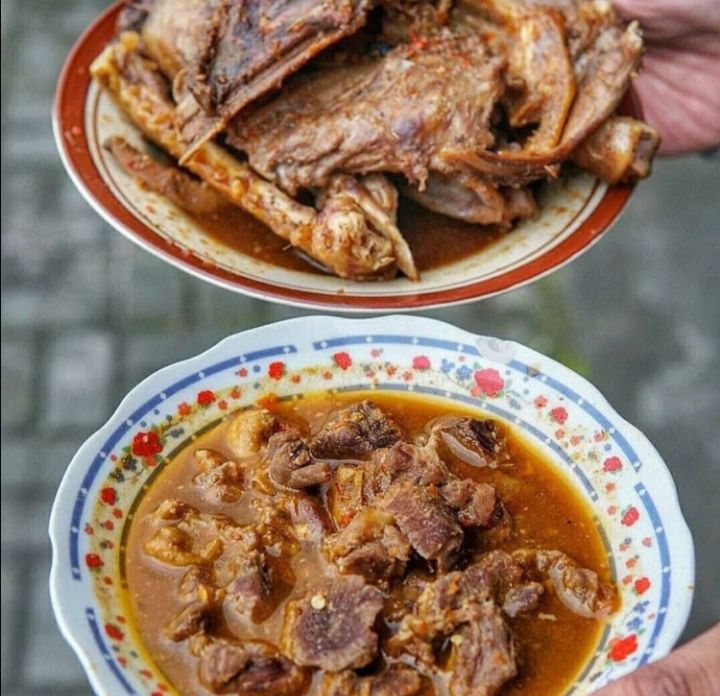 Entok Slenget Kang Tahir, Kuliner Pedas di Sleman Wajib Dicoba!
