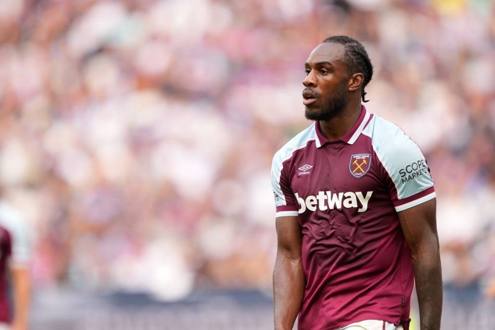 Антонио нападающий Вест Хэм. Michail Antonio.