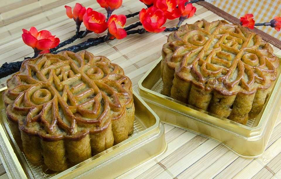 7 Resep Mooncake Ekonomis yang Empuk dengan Beragam Isian