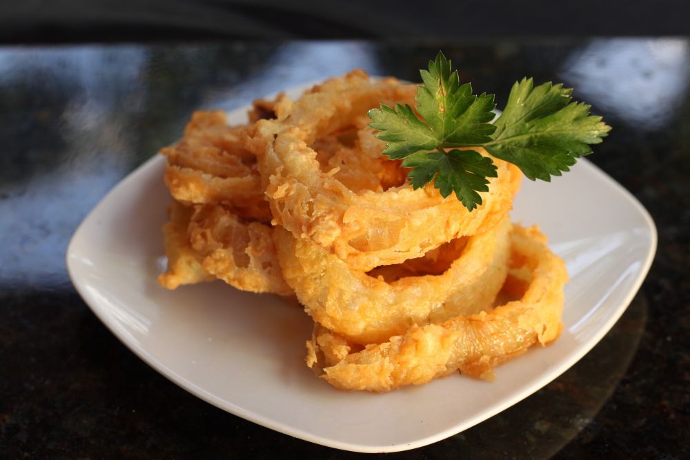 10 Resep Onion Ring Renyah Dan Simpel, Rasanya Seenak Kafe