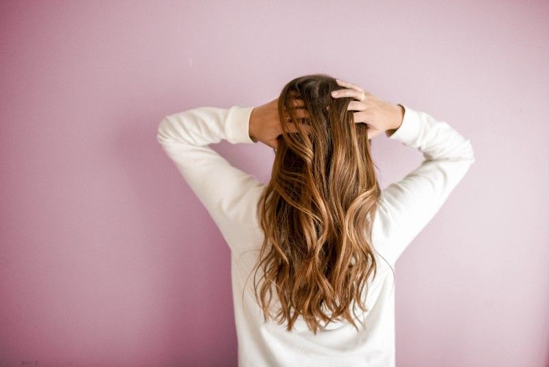 5 Vitamin yang Dibutuhkan Rambut Agar Tetap Sehat dan Berkilau 