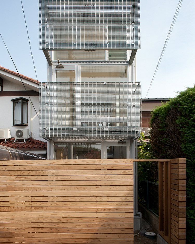 10 Teralis Modern yang Sekaligus Jadi Fasad Rumah Estetik