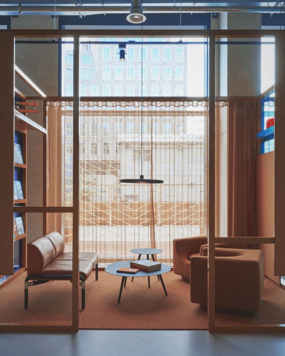 10 Teralis Modern yang Sekaligus Jadi Fasad Rumah Estetik